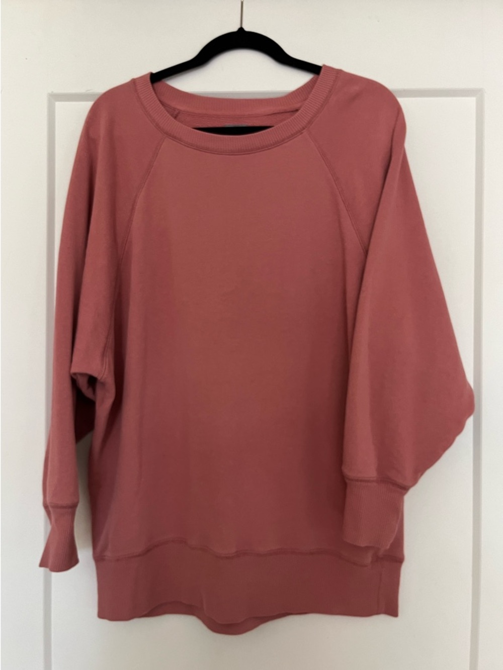 Aerie crewneck size medium